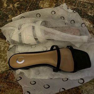 Journee “Ramira” Sandal size 10 (NWOT)